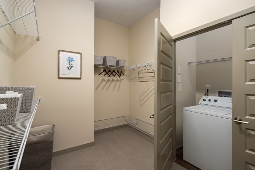 Laundry Room at Vista Germantown, Nashville, TN, 37208