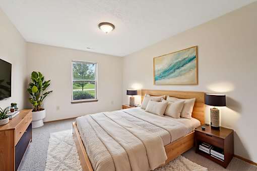 Bedroom with Bed at Dooley's Orchard, Lewis Center, 43035