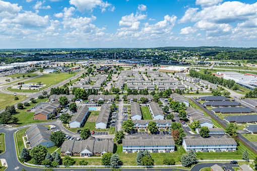 Aerial view of the River Valley Apartments in Lancaster, OH.