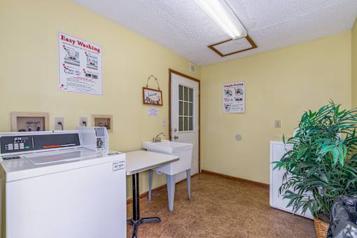 On-site laundry available in the leasing office at River Valley Apartments in Lancaster, OH.