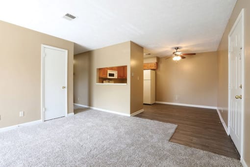 carpeted apartment in Jackson TN