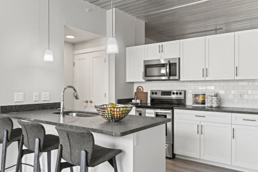 Gourmet Kitchen at Scott's View, Richmond, VA 23230