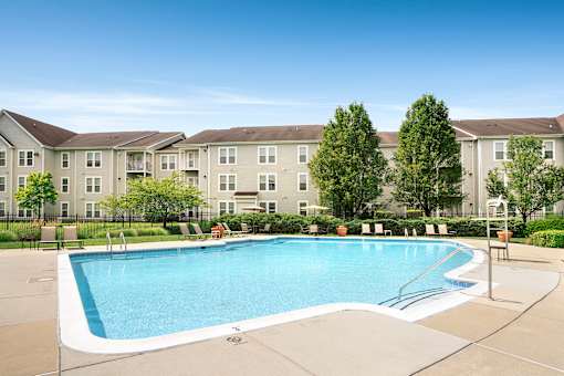 Swimming Pool And Sundeck at The Apartments at Wellington Trace, Frederick, MD, 21703