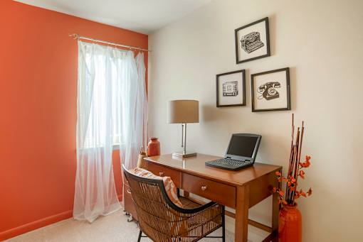 Working space at The Apartments at Elmwood Terrace, Maryland