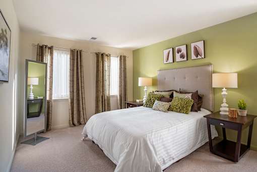 Beautiful Bright Bedroom at The Apartments at Elmwood Terrace, Maryland, 21702