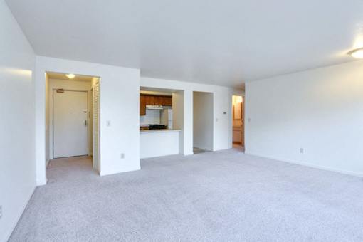 Berkley Manor Apartments – Breakfast Bar - Eat-In Kitchen - Appliances Included – Ask for a Tour - Pet Friendly