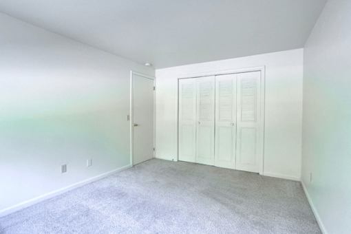 Sundridge Apartments - Two-bedroom, Two-Bath Units - Two-bedroom, One and a half-Bath Units – Amherst, NY – Sweet Home School District  – Air Conditioning – Carpeting – Master – Master Bath – Closets 