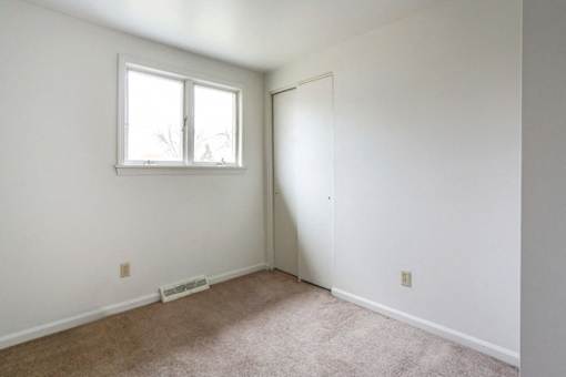 210 Meadowlawn Cheektowaga - Bedroom 3