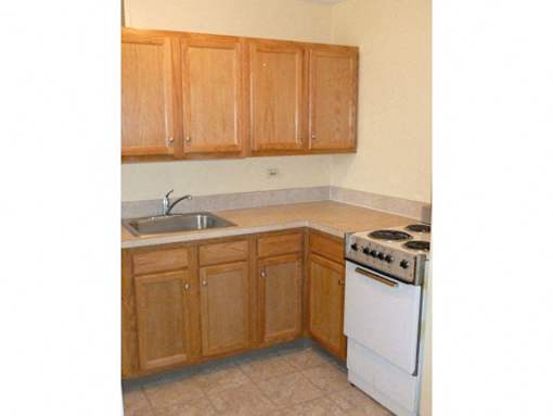 Parkside Houses – Kitchen – Dining - Efficient Appliances Included - 24 Hour Emergency Maintenance - Ask for a Tour – Cable Ready - Extra Storage - UB North - Intercom System – Pet Friendly  