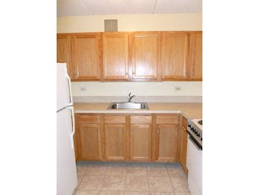 Parkside Houses – Kitchen – Dining - Efficient Appliances Included - 24 Hour Emergency Maintenance - Ask for a Tour – Cable Ready - Extra Storage - UB North - Intercom System – Pet Friendly  