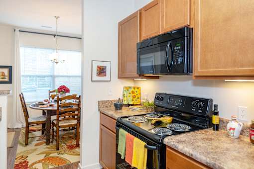 Kitchen Appliances at Garden Springs, Chester, VA