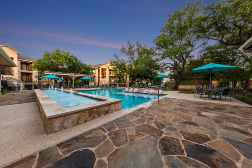 pool apartments in san antonio tx