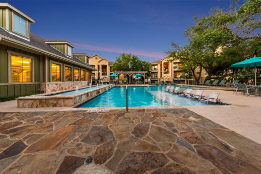 apartments with a pool in san antonio