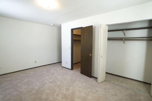 Arlington Place bedroom, St. Paul, Minnesota