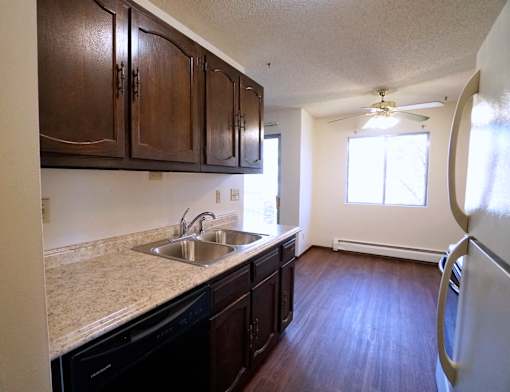 Charlton Place kitchen, West St. Paul, Minnesota