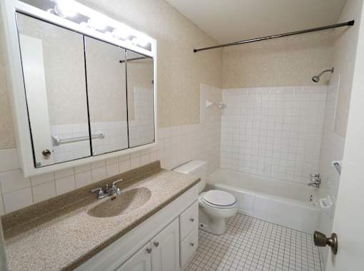 Charlton Place - bathroom, West St. Paul, Minnesota