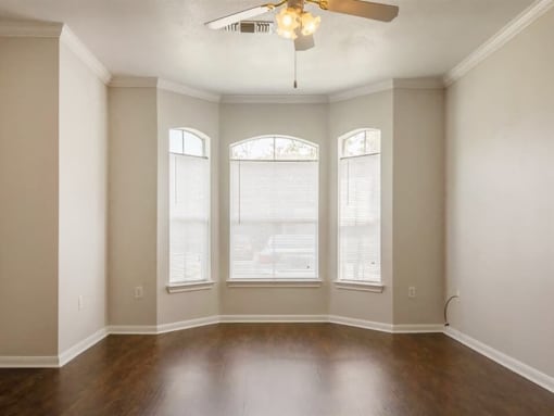 Apartment living room in Baton Rouge