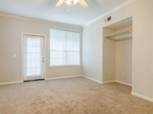 apartment living room in Baton Rouge