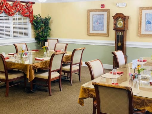 Dining Room at Spring Arbor of Raleigh in Raleigh, NC