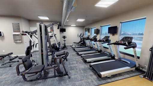 fitness centerat Upscale Living at the Grand off 45th, North Dakota, 58104