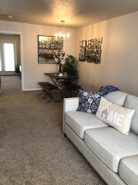 Chambersburg Apts | Flats of Chambersburg | PMI