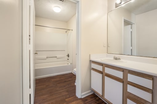 Bathroom at Park Pines Apartments, Hattiesburg