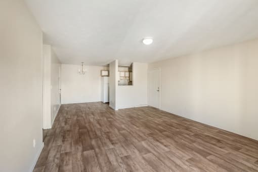 Living room at Park Pines Apartments, Hattiesburg, MS, 39401