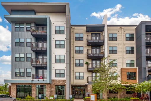 Amazing Exteriors at JTB Apartments, Jacksonville, FL