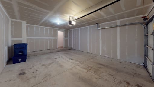 Large garage  at Aberdeen of Brighton Apartments
