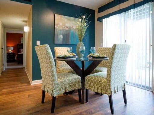 Dining room at Ventana at The Lake, Hendersonville, TN 37075.