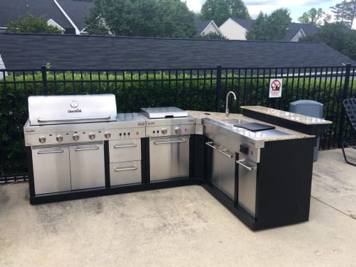 Outdoor kitchen