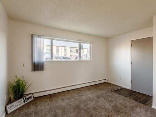 spacious living room at Greeley Co apartments