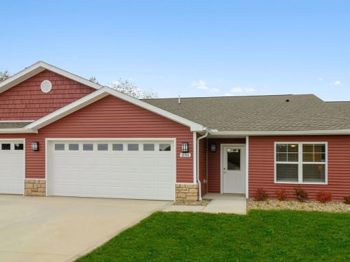 Louisville Kentucky Apartment Rentals Redwood Louisville Bardstown Bluff Road Exterior Garages