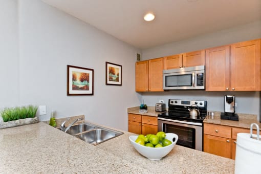 Sheridan Plaza Kitchen & Breakfast Bar