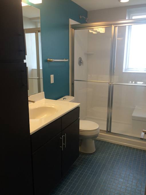 555 Melville 1S Bath