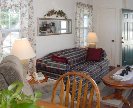 Country Club Village II Interior 1