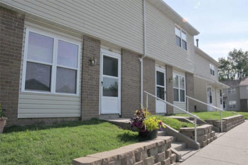 Crestview Village Exterior 4