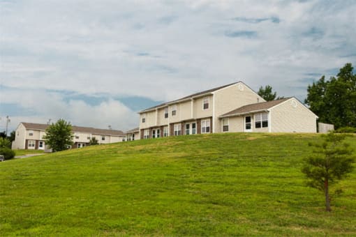 Maplewood Manor Exterior 3