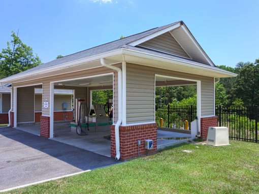car car center available to residents at 1200 Acuqa