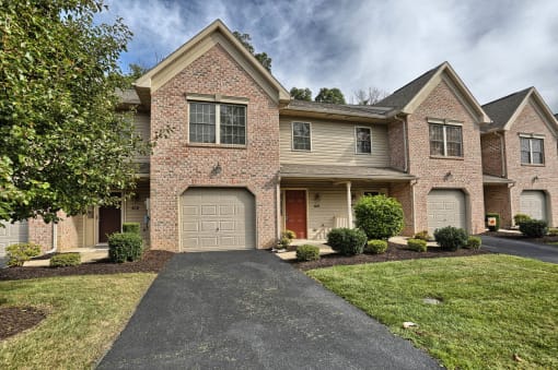 Harrisburg, PA Townhouses | Park View Townhouses | property Management, Inc.
