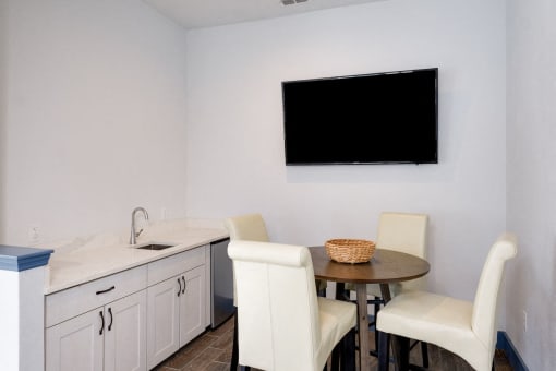 Madalyn Landing Apartments