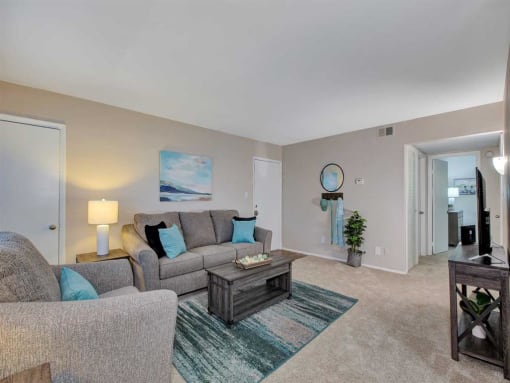Spacious Living Room at Ridgewood Club Apartments, Virginia, 23452