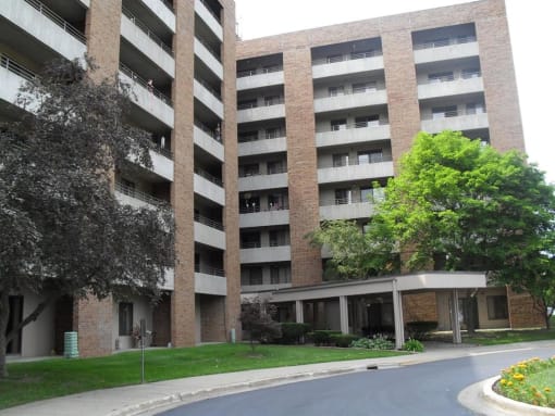 Green Hill Apartments