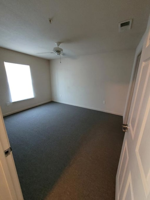 Unfurnished Bedroom at MADISON MANOR, JACKSONVILLE, 32216