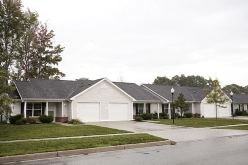 Hampton Pointe Exterior Front