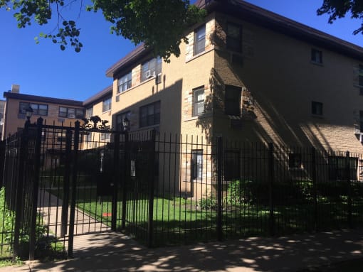 2048 Chase Exterior