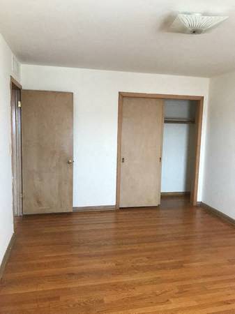 4901-15 Crain Bedroom