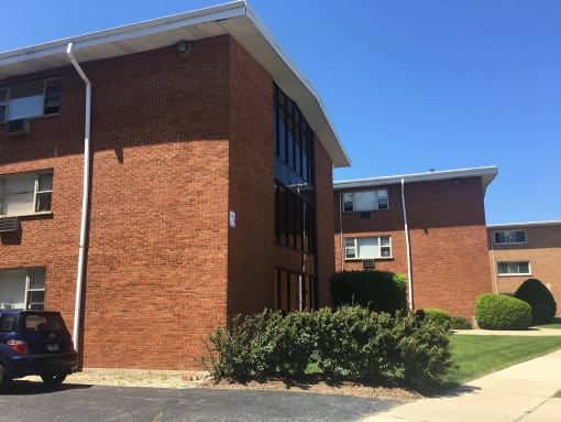 8250 Niles Center Rd Exterior
