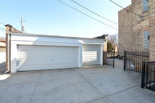 6678-80 N Olympia Garage