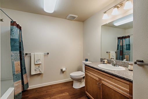 The Grove Apartments Bathroom